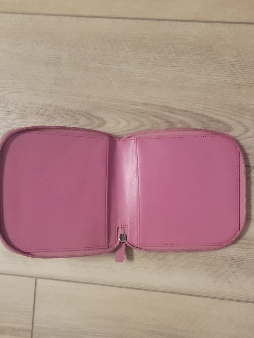 Coach CD Case - Picture 2 of 4